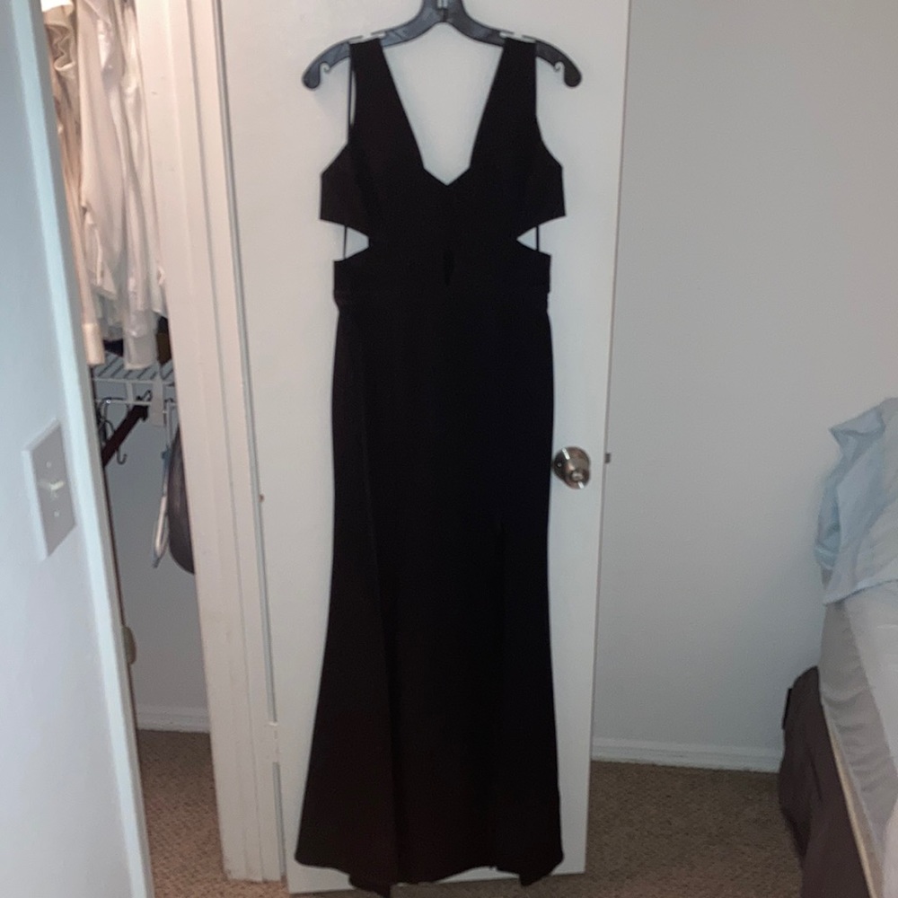 Black bcbg maxazria long dress